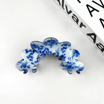 Hair Clips – Stylish & Functional Accessories for Everyday Wear