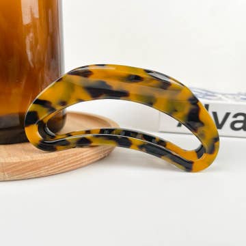 Hair Clips – Stylish & Functional Accessories for Everyday Wear