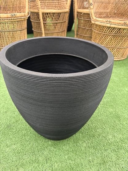 Linea Ellipse Planter – Modern Matte Black Indoor Plant Pot