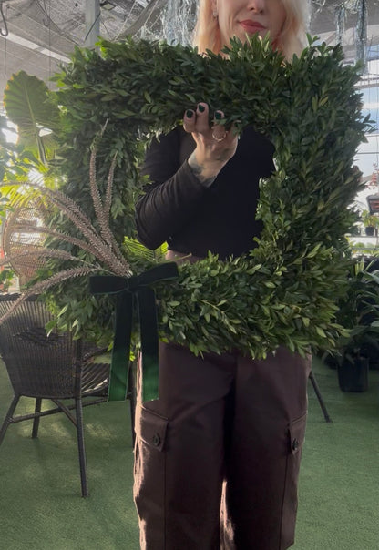 Specialty Live Wreaths